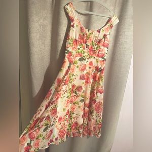 Floral A line dress, size 10 natural pink flowers, flowy